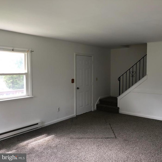 Building Photo - 3 bedroom in Reading PA 19607