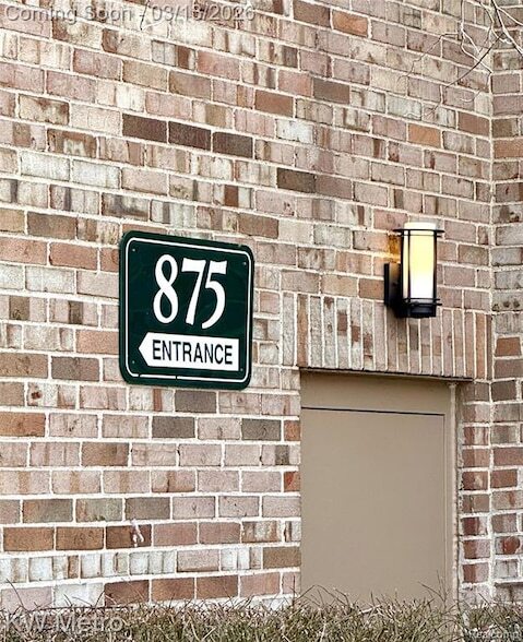 Building Photo - 875 GreenView Ct