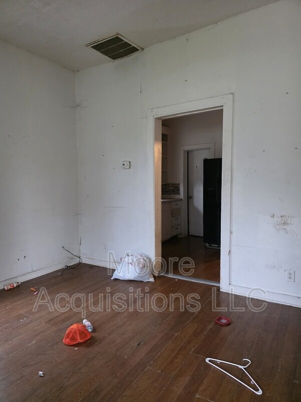 Foto del edificio - 1410 Chaffin St