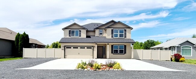 Front View - 8295 Diamond Point Cir NE