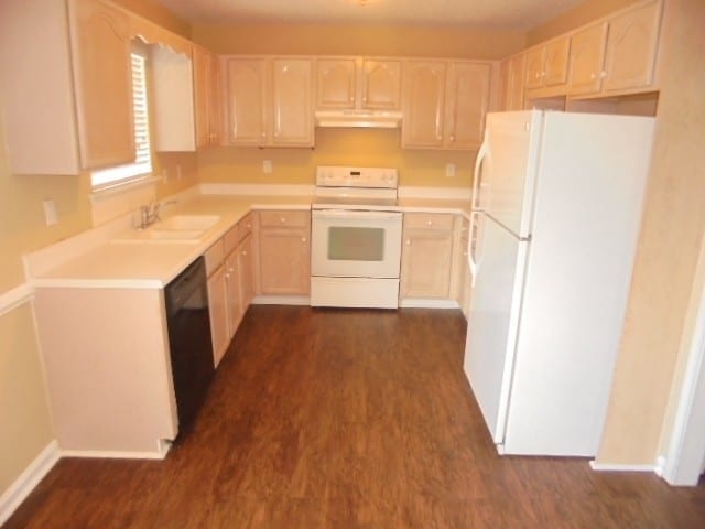 Foto del edificio - 92 Mosswood Ct