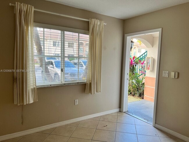 Foto del edificio - 1250 SE 31st Ct