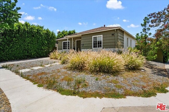 Building Photo - 17512 Bullock St