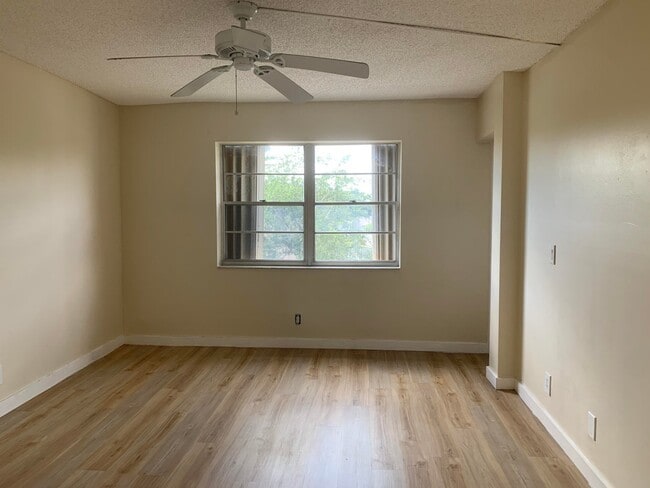Photo - 4364 Northwest 9th Avenue, Pompano Beach, FL 33064 - 2 BR 2 BA condo