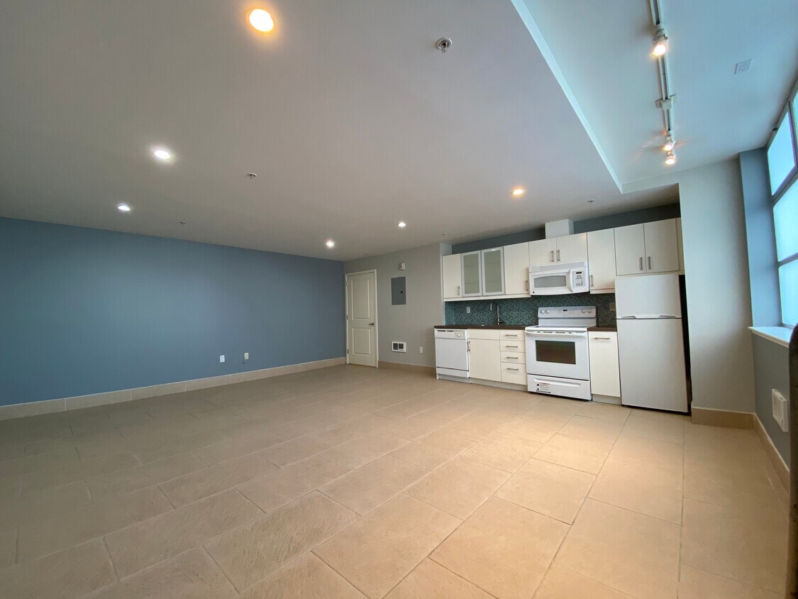 Primary Photo - 336 6th St