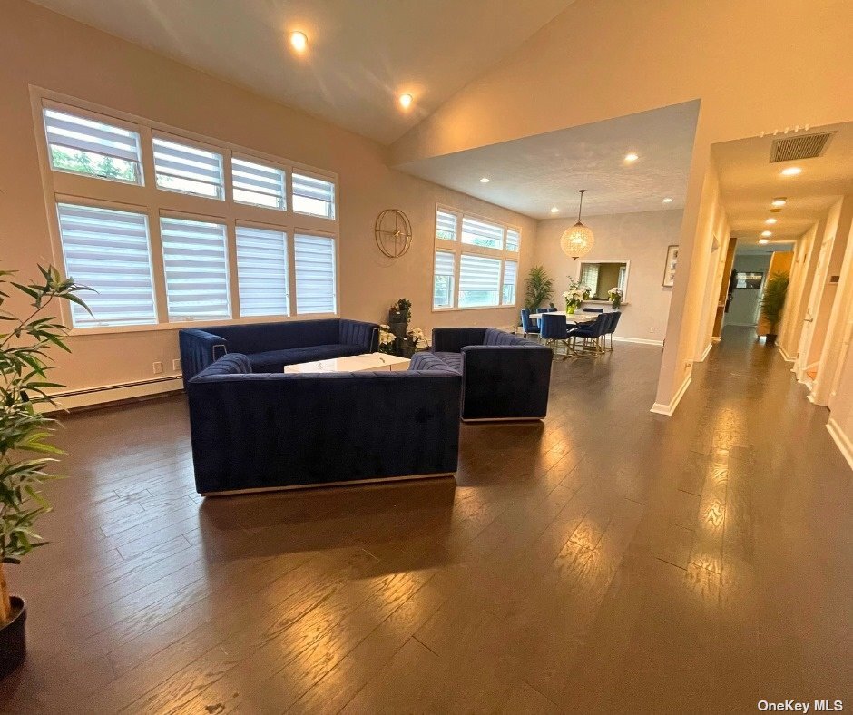 Foto principal - 552 Southside Ave