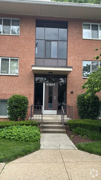 Building Photo - 10304 Rockville Pike