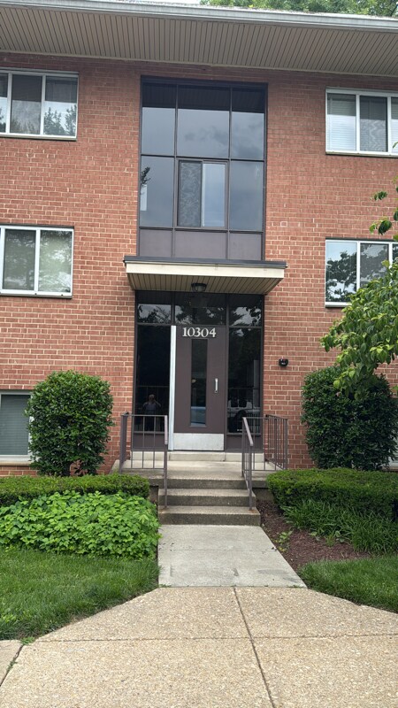 Foto principal - 10304 Rockville Pike