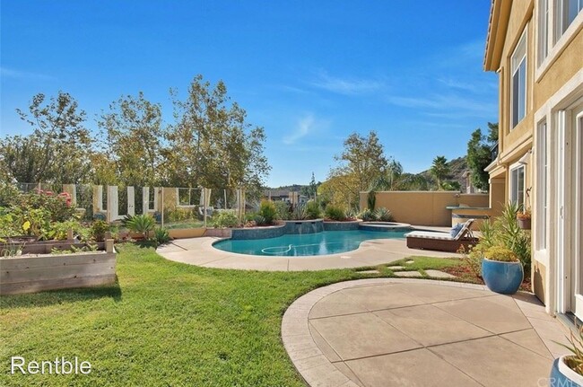 Foto del edificio - 4 br, 5 bath House - 10 Danville Ln