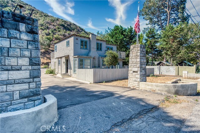 Foto del edificio - 2515 Laguna Canyon Rd