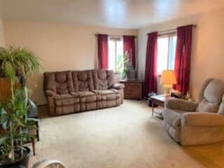 Living Room - 1321 W Wisconsin Ave
