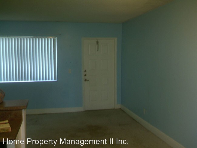 Foto del edificio - 1623 Meadows Cir W