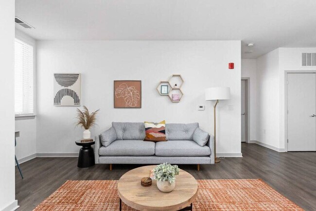 Foto del edificio - 747 N College Ave