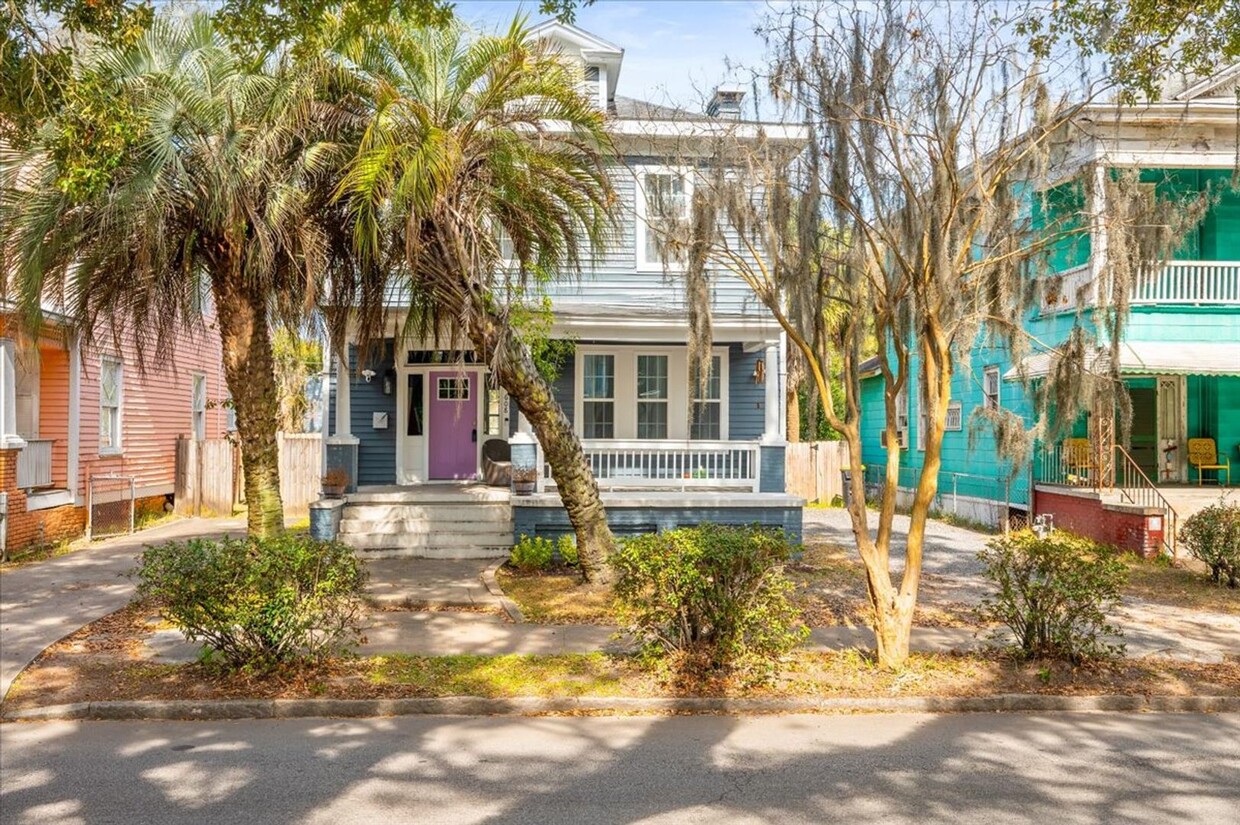 Foto principal - Spacious 3-Bedroom, 3-Bathroom Home in Sav...