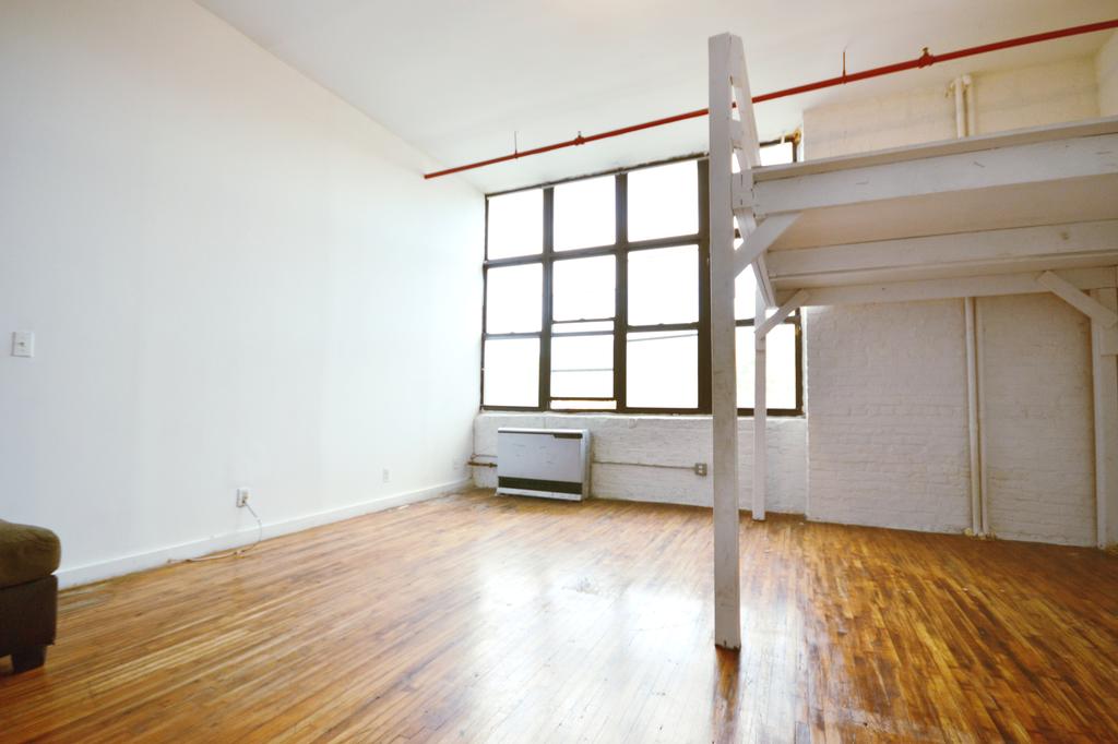 Primary Photo - 60 Harrison Pl
