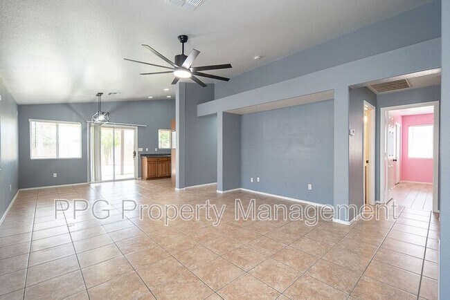 Building Photo - 15500 N 136th Ln