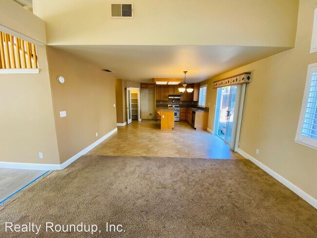Building Photo - 4 br, 2.5 bath House - 7817 Katella Way