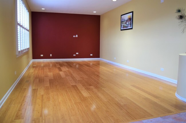 Building Photo - 2480 Lehman Dr