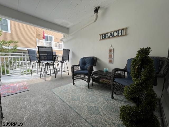 Building Photo - 9510 Amherst Ave