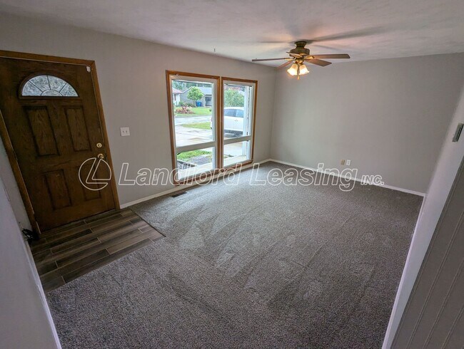 Building Photo - Charming 3 Bedroom Brick Ranch in Vermilion