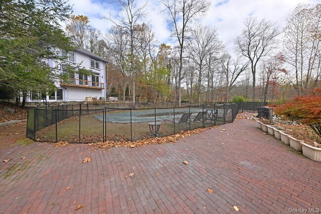 Foto del edificio - 27 Sky Meadow Rd