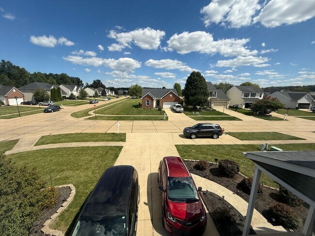Foto del edificio - Spacious 5BR House in North Ridgeville