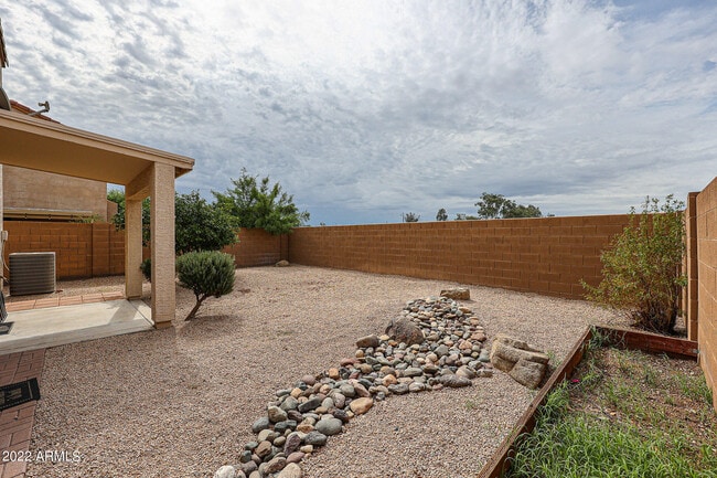 Building Photo - 3039 W Los Gatos Dr