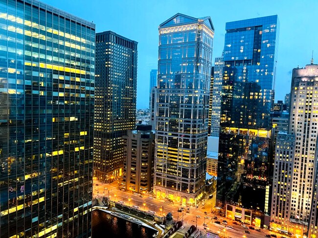 Foto del edificio - 345 N La Salle Dr
