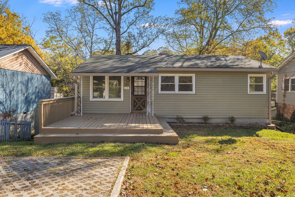 Foto principal - Bright 3-Bedroom in West Asheville with Fe...