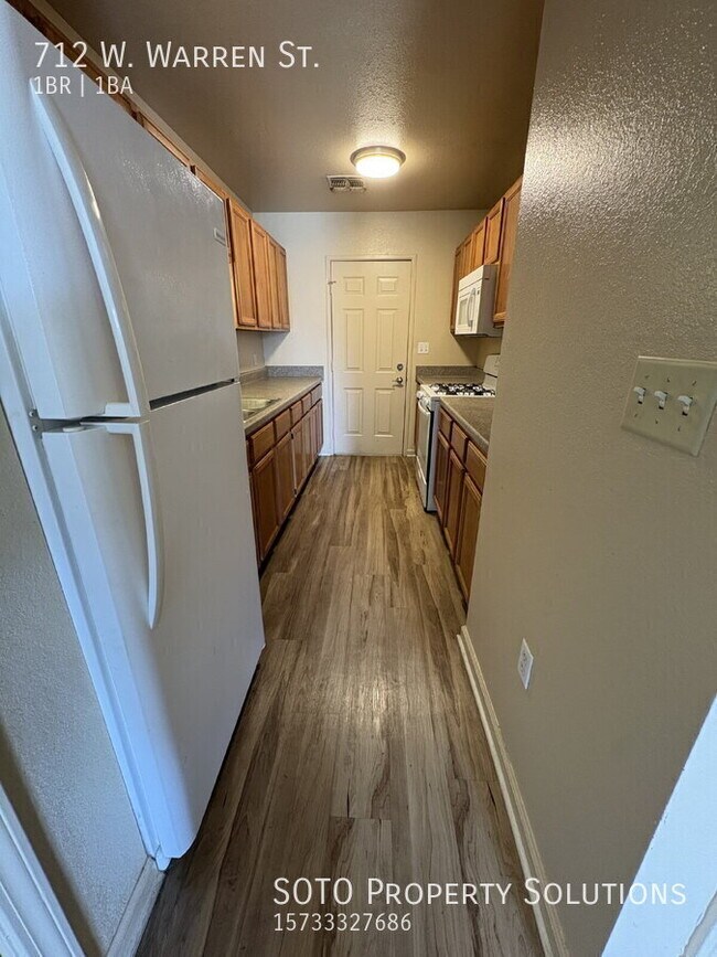 Foto del edificio - 712 Warren St