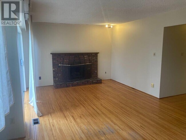 Photo du bâtiment - 1104 E 18th Ave