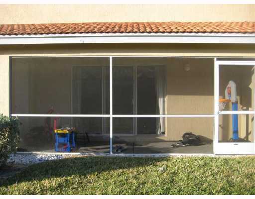 Foto del edificio - 6158 Eaton St