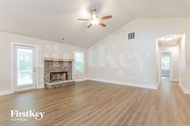 Building Photo - 7030 Lawson Dr