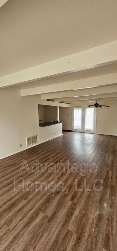 Foto del edificio - 824 N 70th St