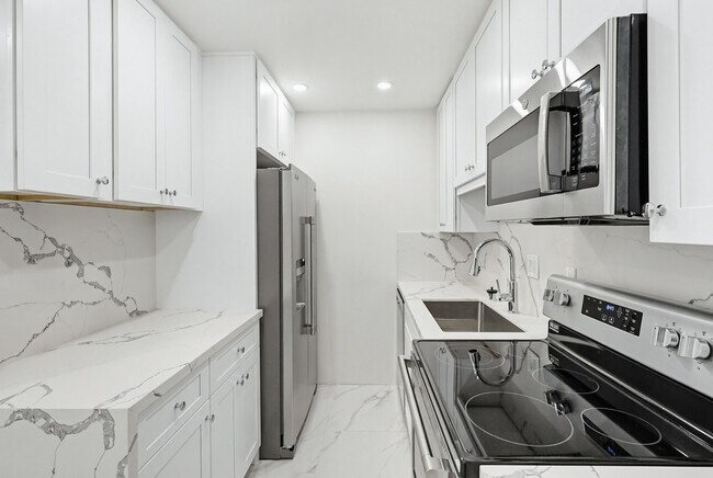 Foto del edificio - 3334 Altadena Ave.