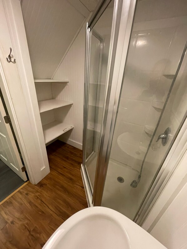 Foto del edificio - 18 Salmon Falls Rd