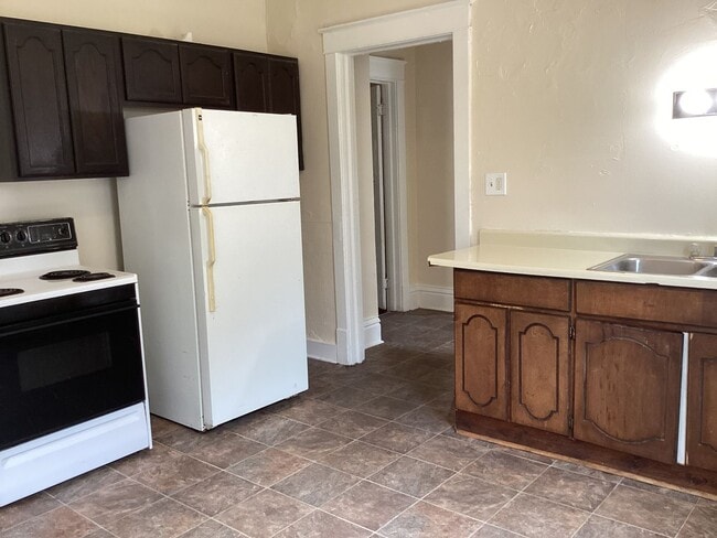 Foto del edificio - 2445 N 37th St