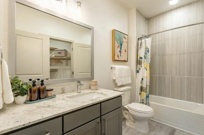 Building Photo - 650 Sgt Ed Holcomb Blvd S