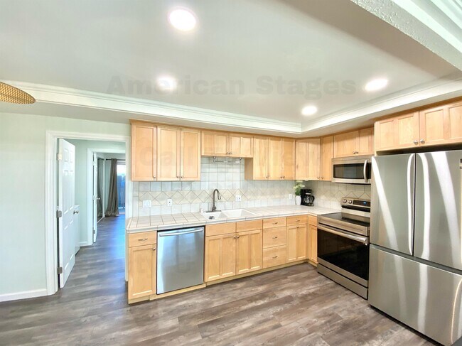 Foto del edificio - 685 Ocean View Dr