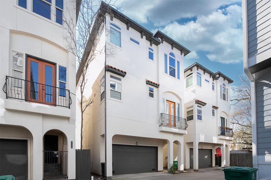 Foto principal - 5743 Kiam St