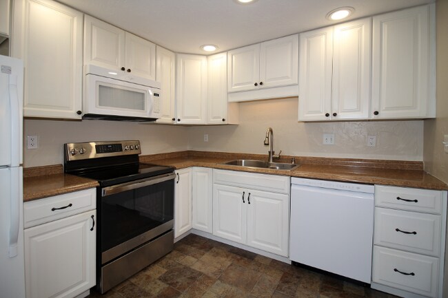 Foto del edificio - 100 Grouse Ct