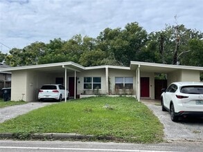 Building Photo - 1032 N Fern Creek Ave
