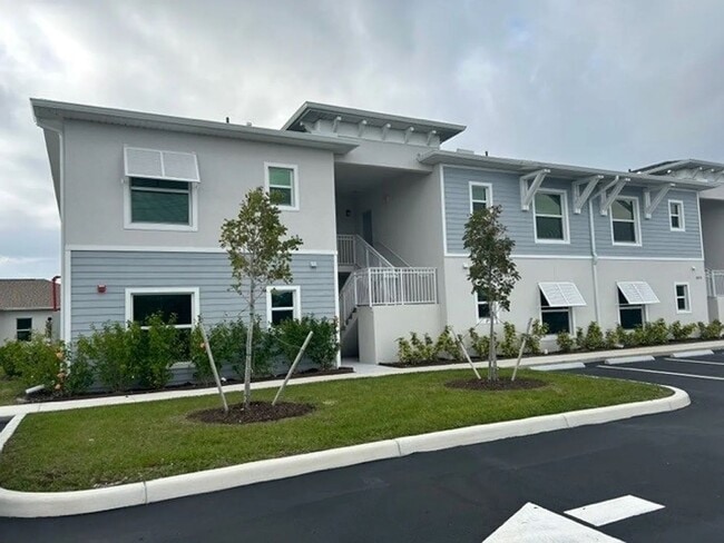 Building Photo - Beautiful 2 Bed \ 2 Bath Apartment in a New community!  First month's rent: $999.00