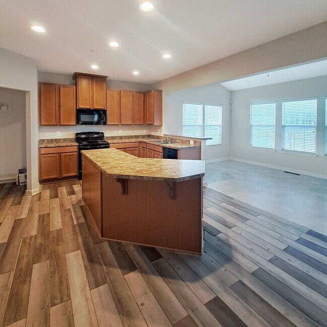 Building Photo - Coming Soon! Corner Lot Brick SFH w/2-Car ...