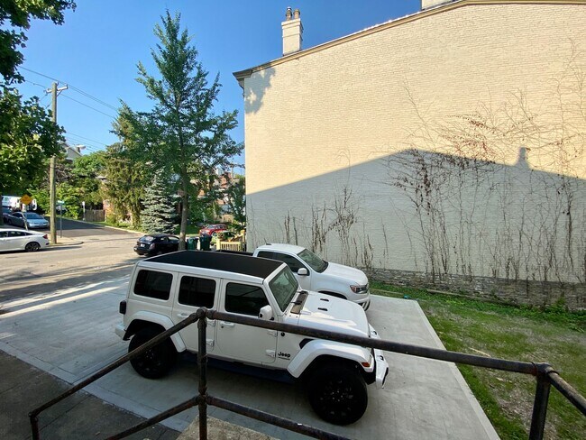 Photo - 451 Warner St Apartment