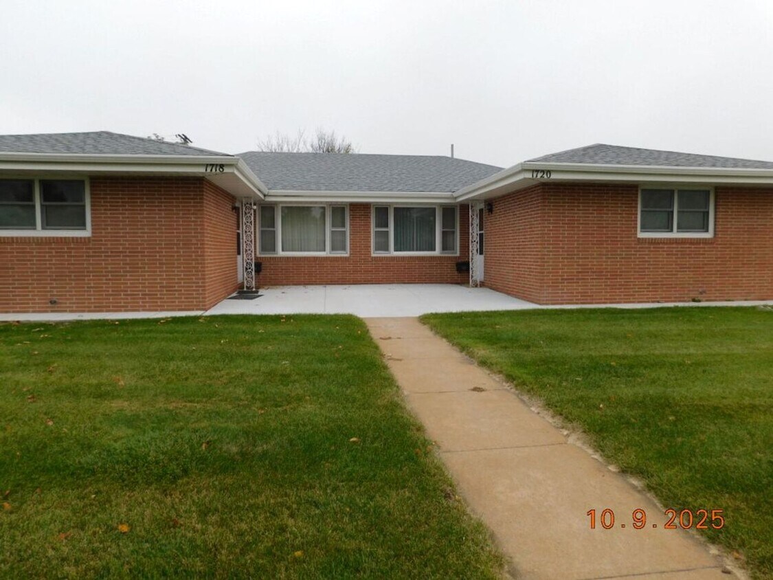 Primary Photo - 1720 Short St