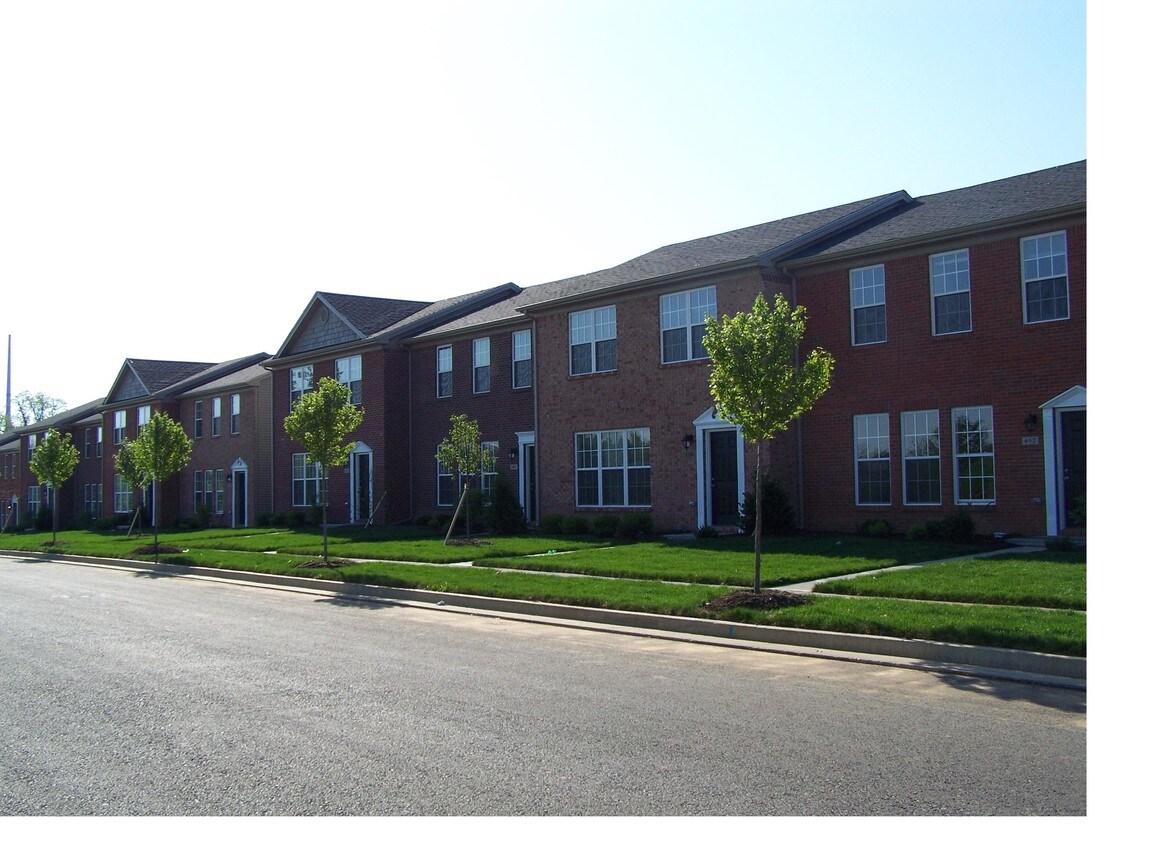 636 Waveland Museum Ln, Lexington, KY 40514 Townhome Rentals in