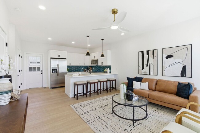 Building Photo - Sleek, Brand-New Nashville Living with Private Alley Access