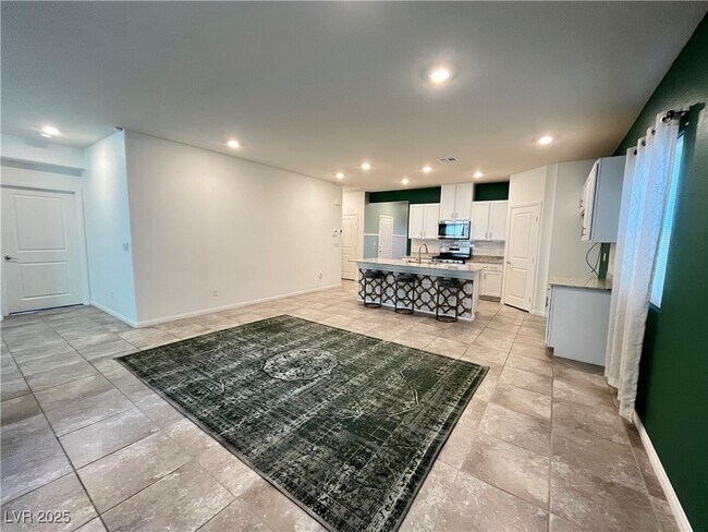 Building Photo - 7919 Satiny Ct