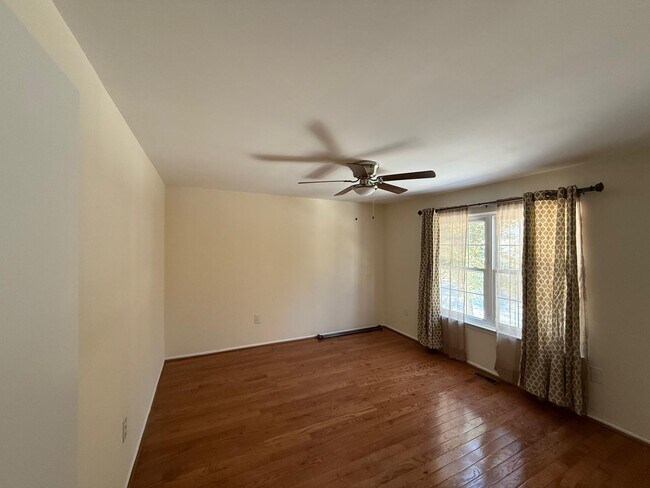 Foto del edificio - 29 Lafayette Ct